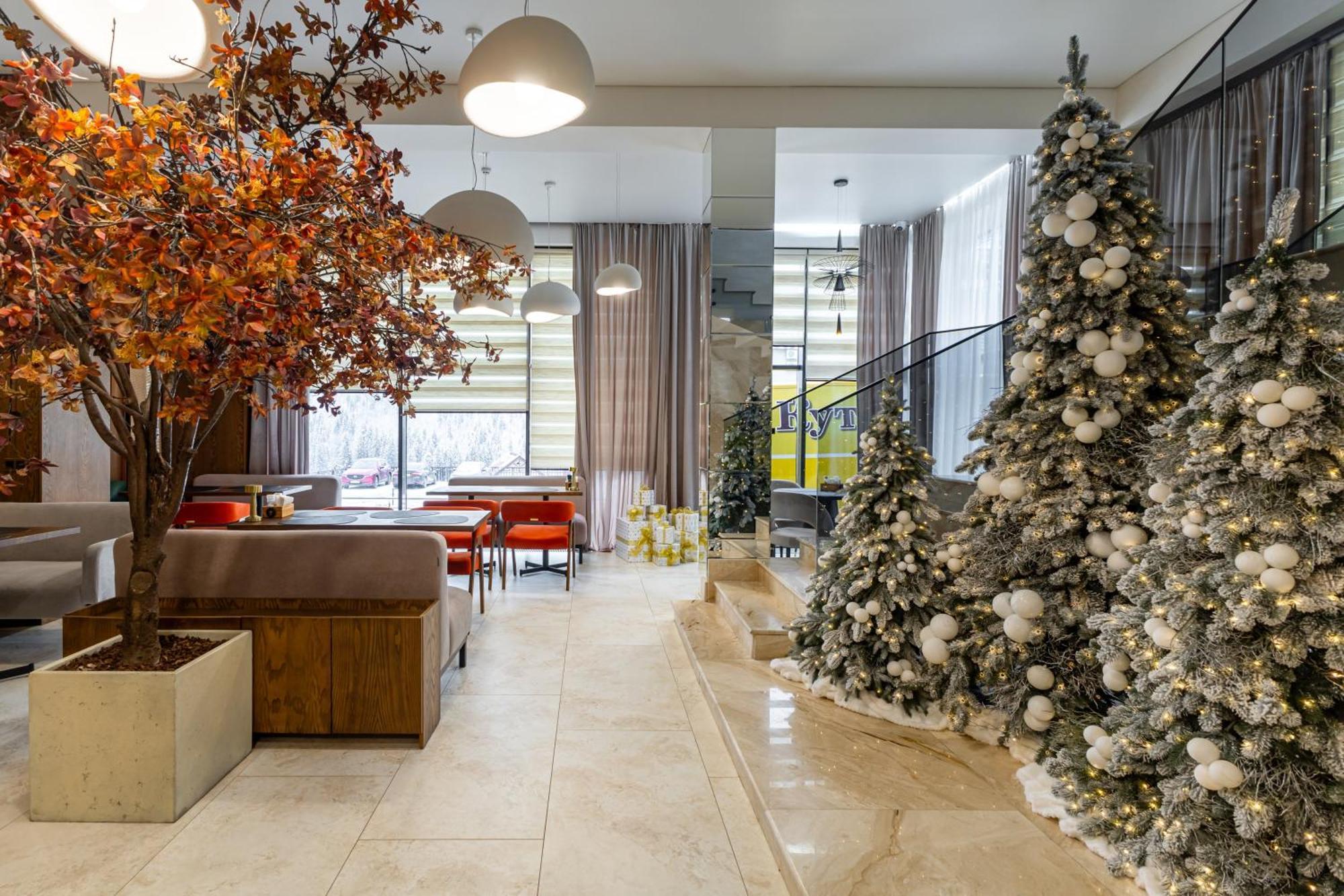 Hotel Elena *