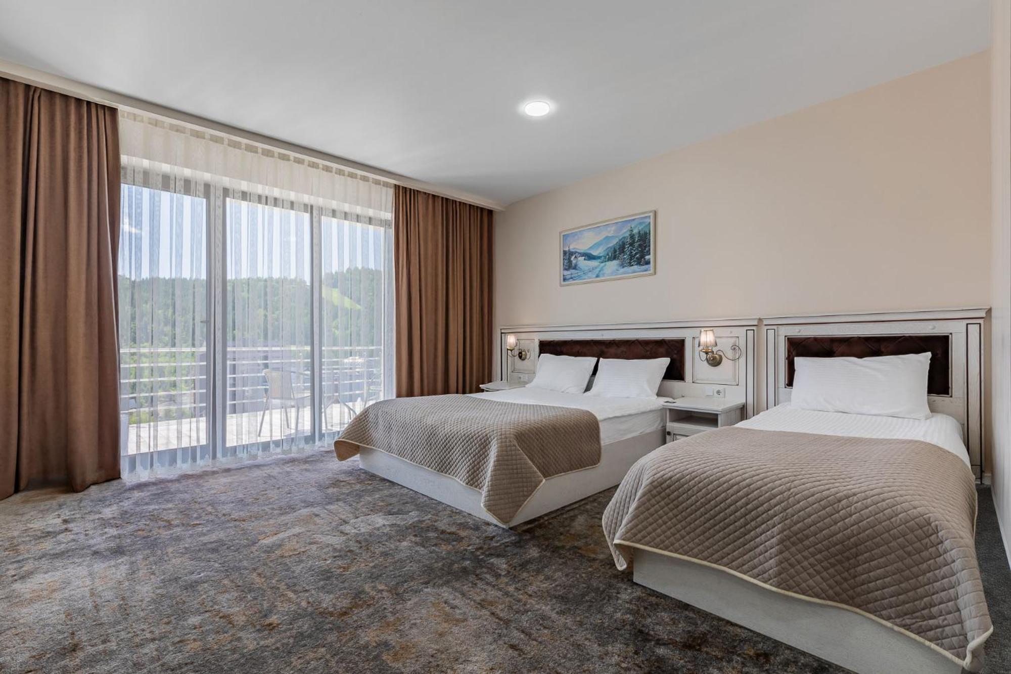 Hotel Elena Bukowel