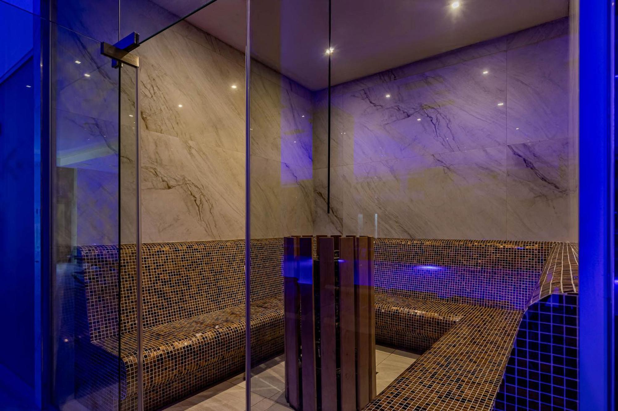 Elena Hotel Bukowel
